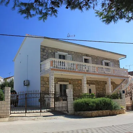 Appartement By The Sea Sutomiscica, Ugljan - 8474 *