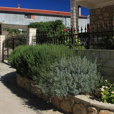 Appartement By The Sea Sutomiscica, Ugljan - 8474 *